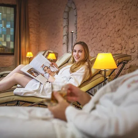 Carlsbad Plaza Medical & Wellness Hotel 5*