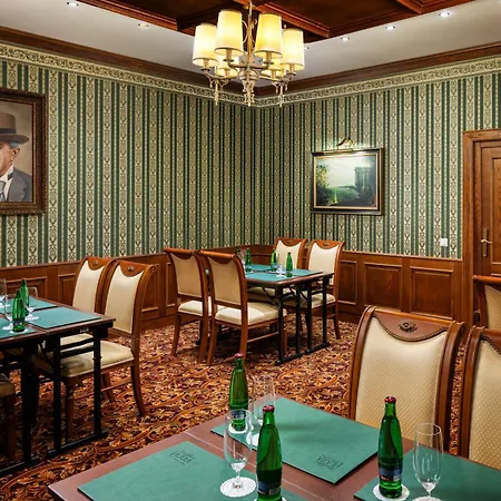 Szálloda Carlsbad Plaza Medical & Wellness 5*