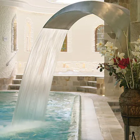 Carlsbad Plaza Medical & Wellness Hotel