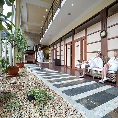 Carlsbad Plaza Medical & Wellness Szálloda 5*